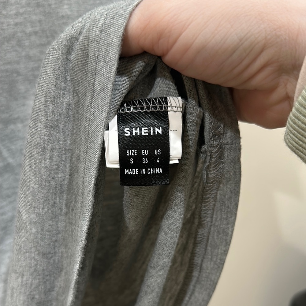 Shein Gray Ruffle Sleeve Top - Picture 3 of 5